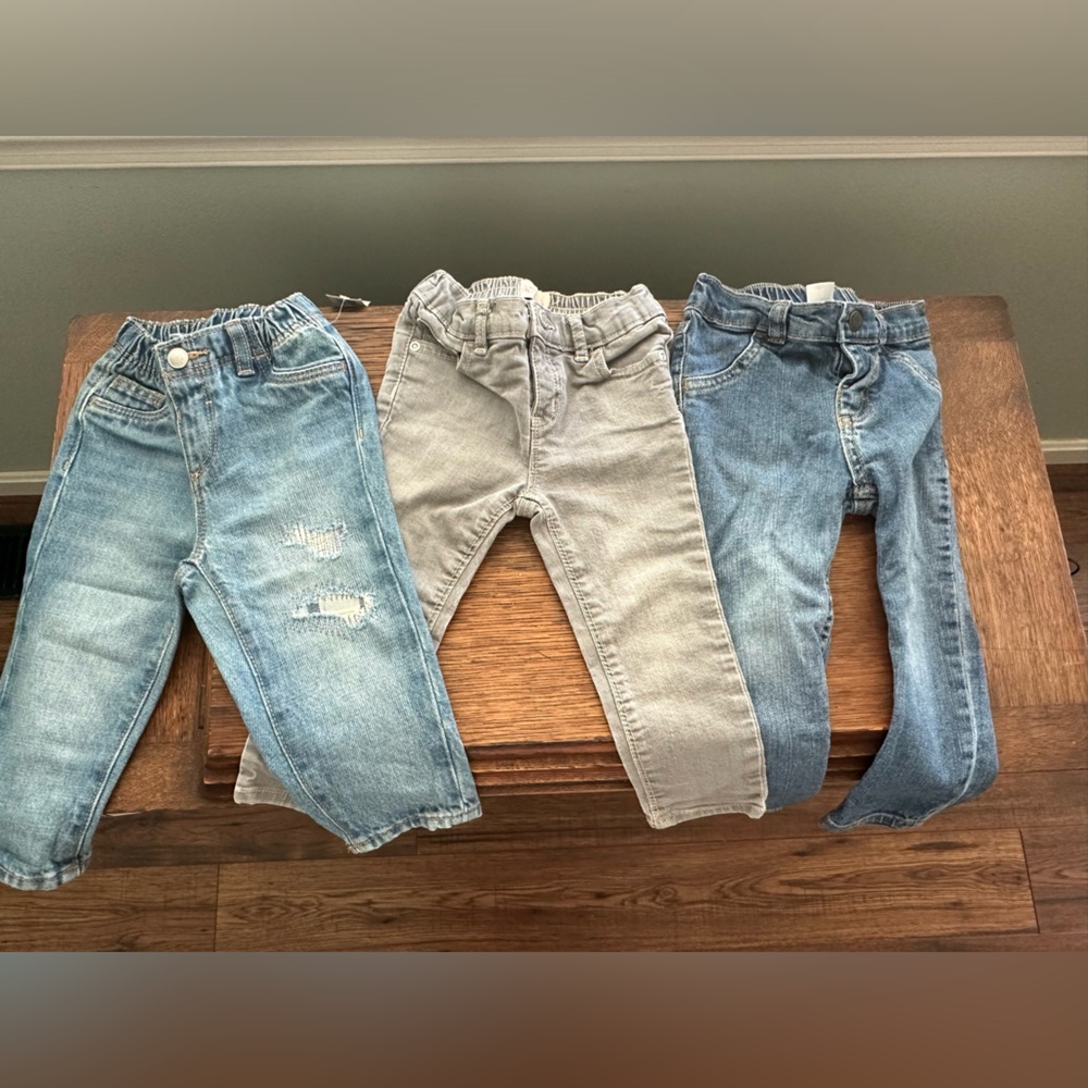 Lot of 3 baby jeans